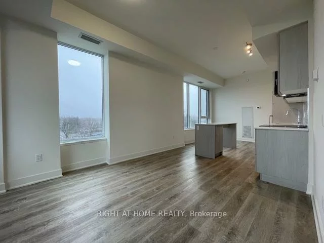 185, Deerfield, Central Newmarket, Newmarket