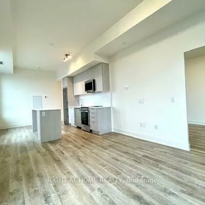 185, Deerfield, Central Newmarket, Newmarket
