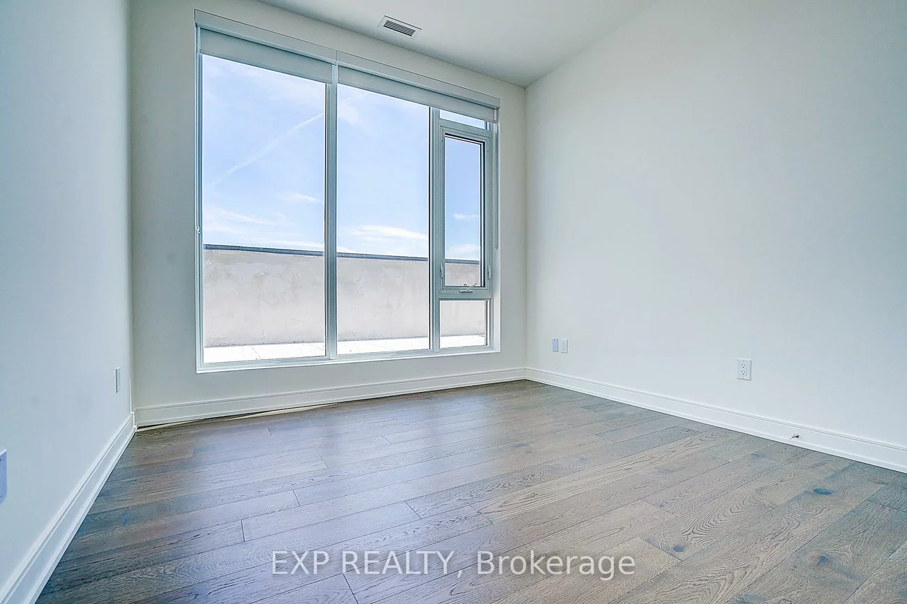 715, Davis, Huron Heights-Leslie Valley, Newmarket