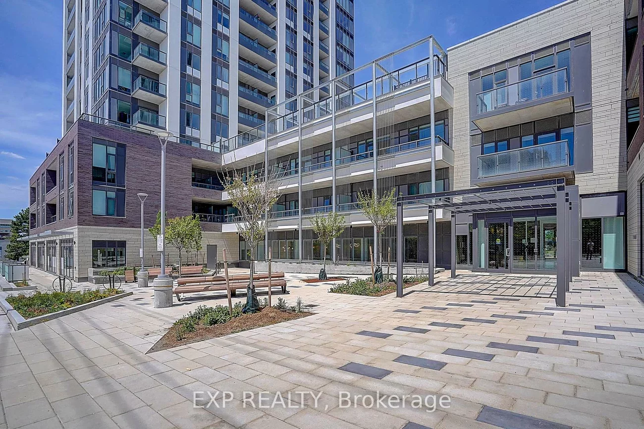 715, Davis, Huron Heights-Leslie Valley, Newmarket
