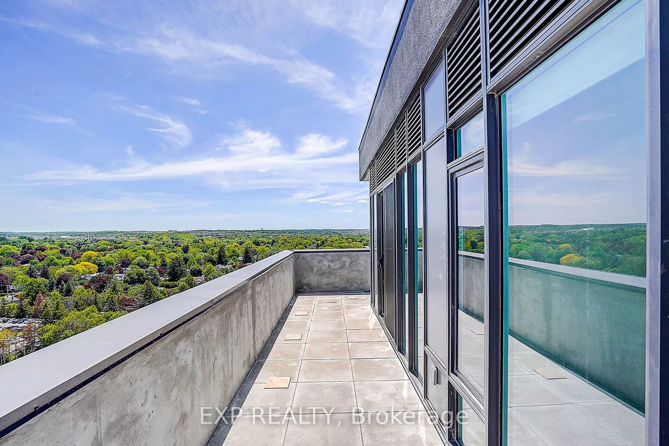 715, Davis, Huron Heights-Leslie Valley, Newmarket