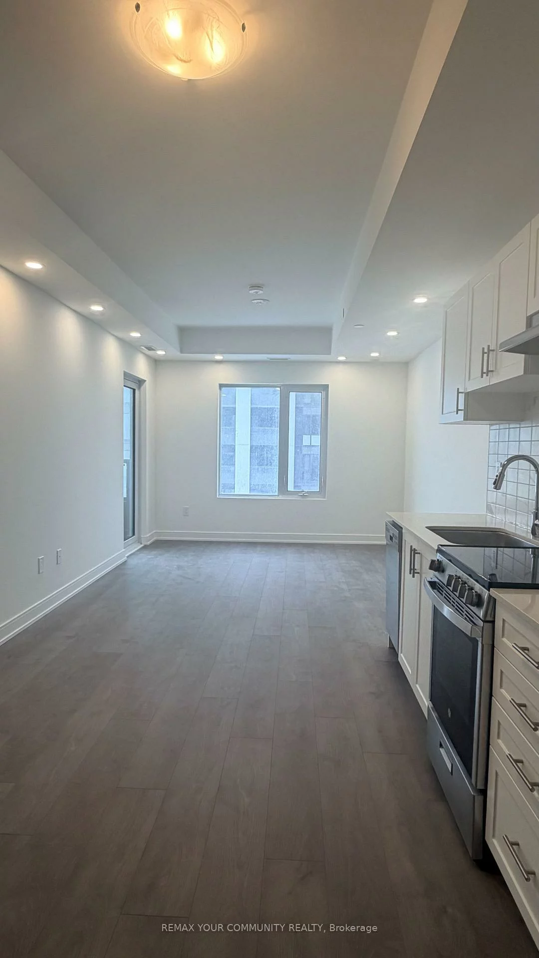 705, Davis, Huron Heights-Leslie Valley, Newmarket