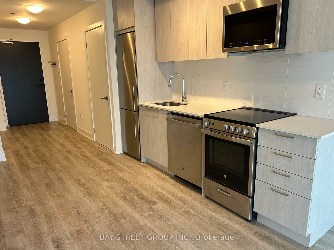 185, Deerfield, Central Newmarket, Newmarket