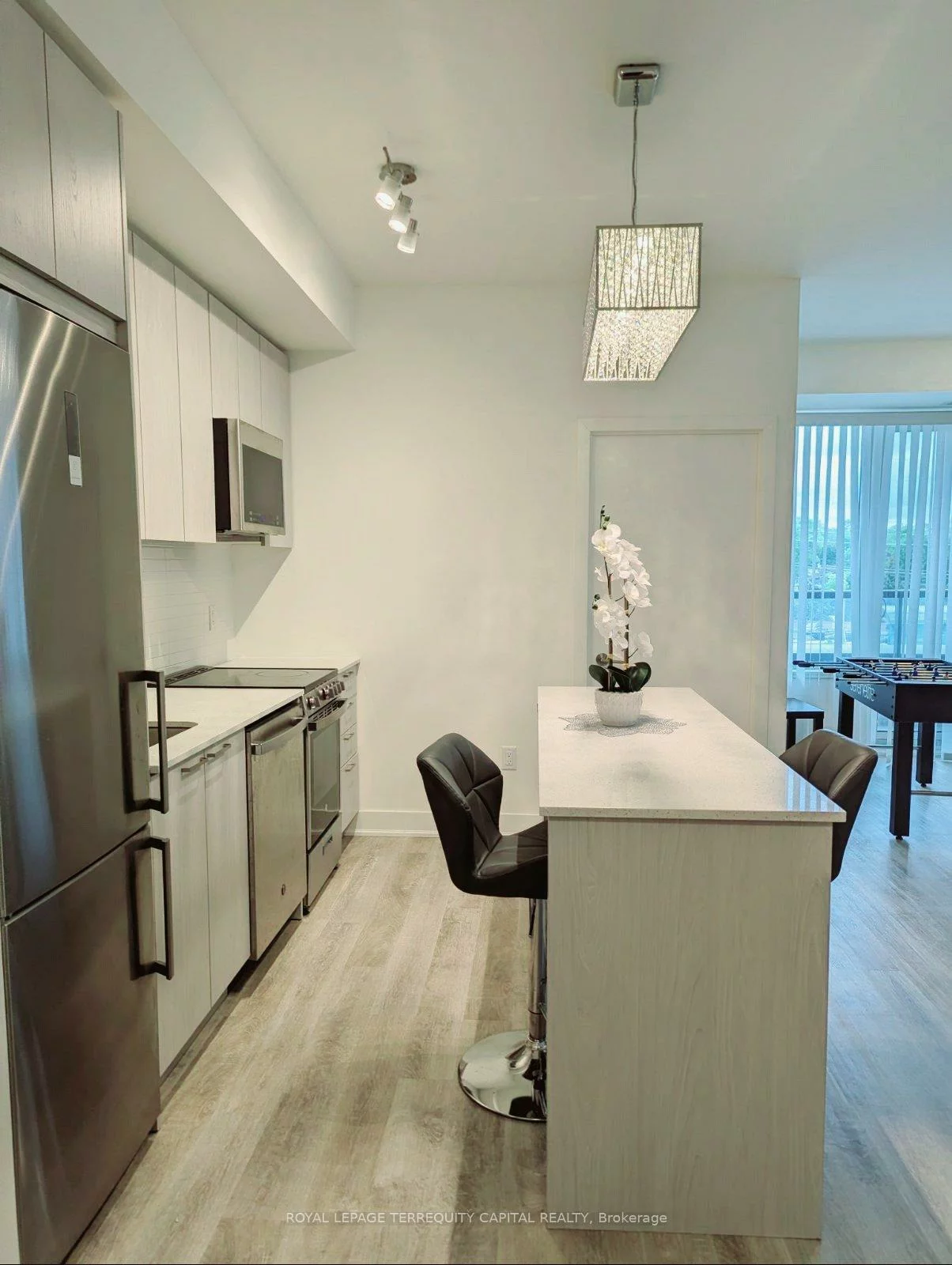 185, Deerfield, Central Newmarket, Newmarket