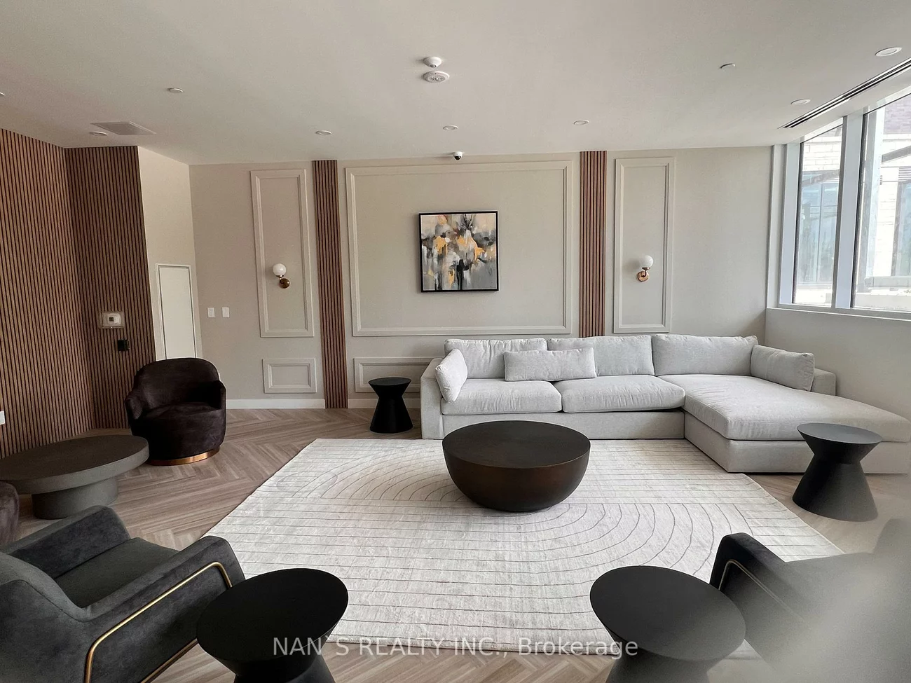 715, Davis, Huron Heights-Leslie Valley, Newmarket
