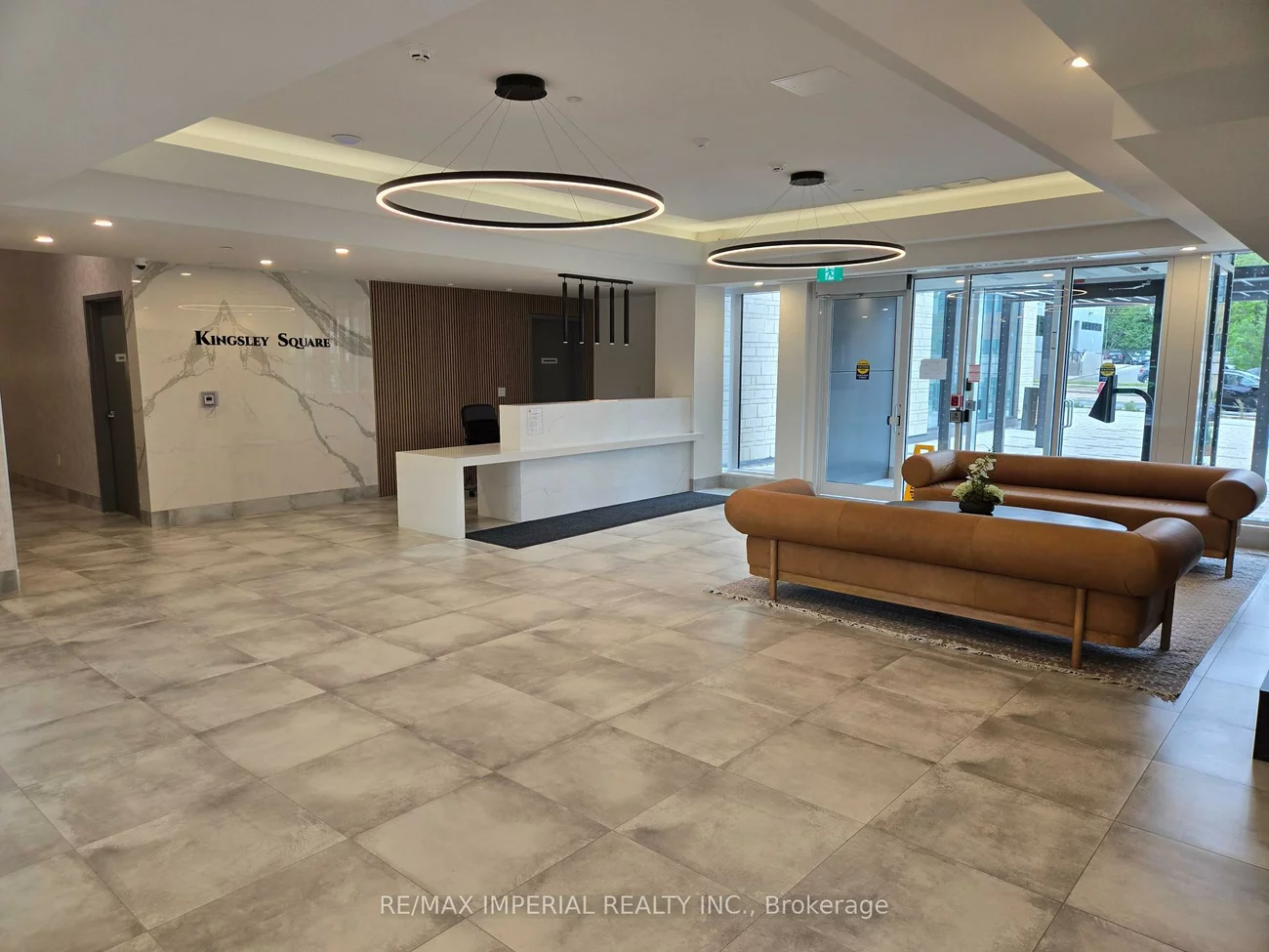 715, Davis, Huron Heights-Leslie Valley, Newmarket