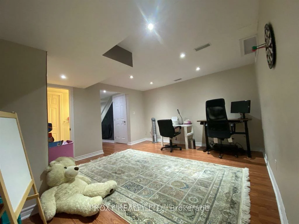 691, Limpert, Gorham-College Manor, Newmarket