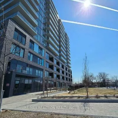 185, Deerfield, Central Newmarket, Newmarket