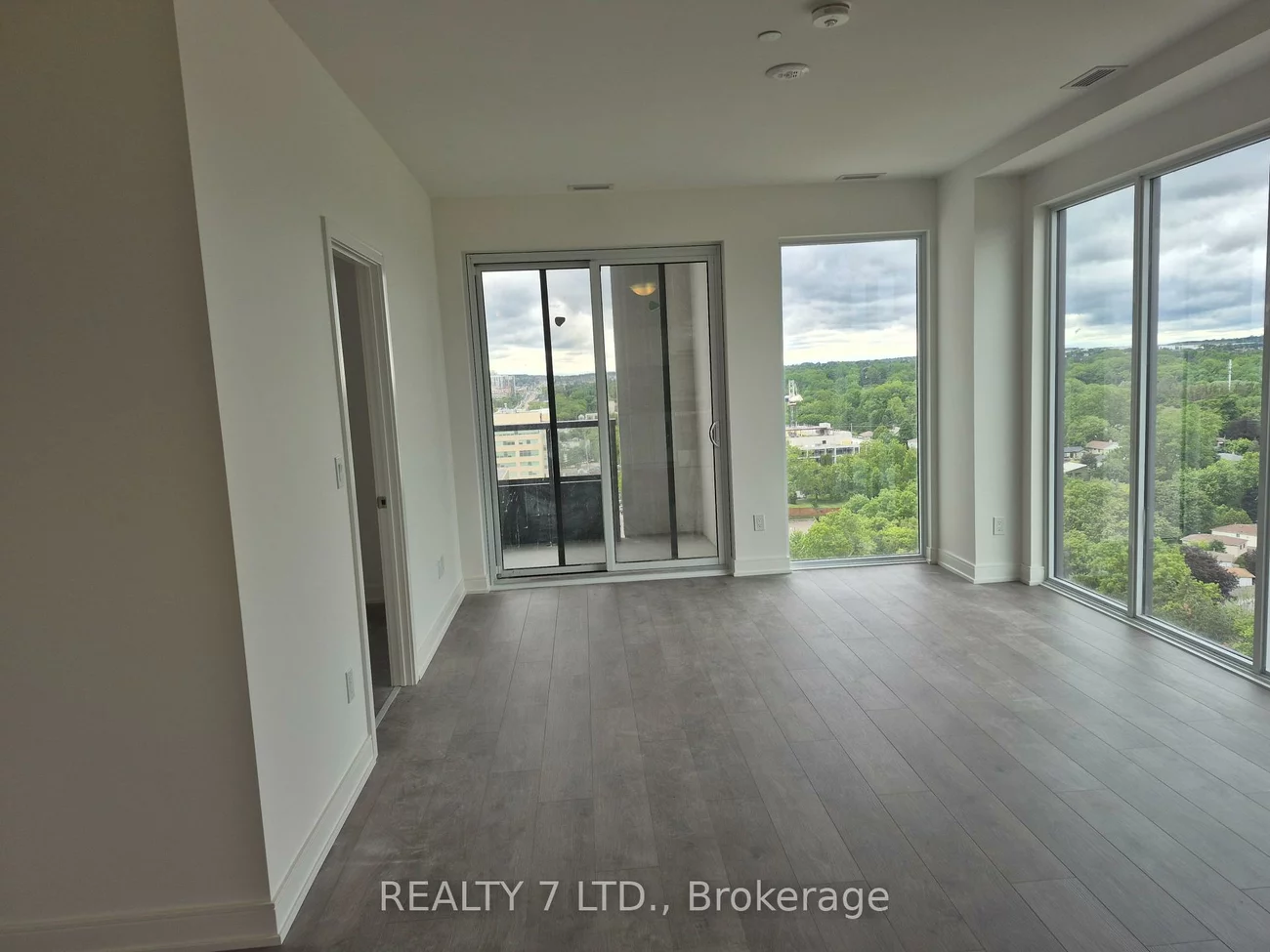 705, Davis, Huron Heights-Leslie Valley, Newmarket