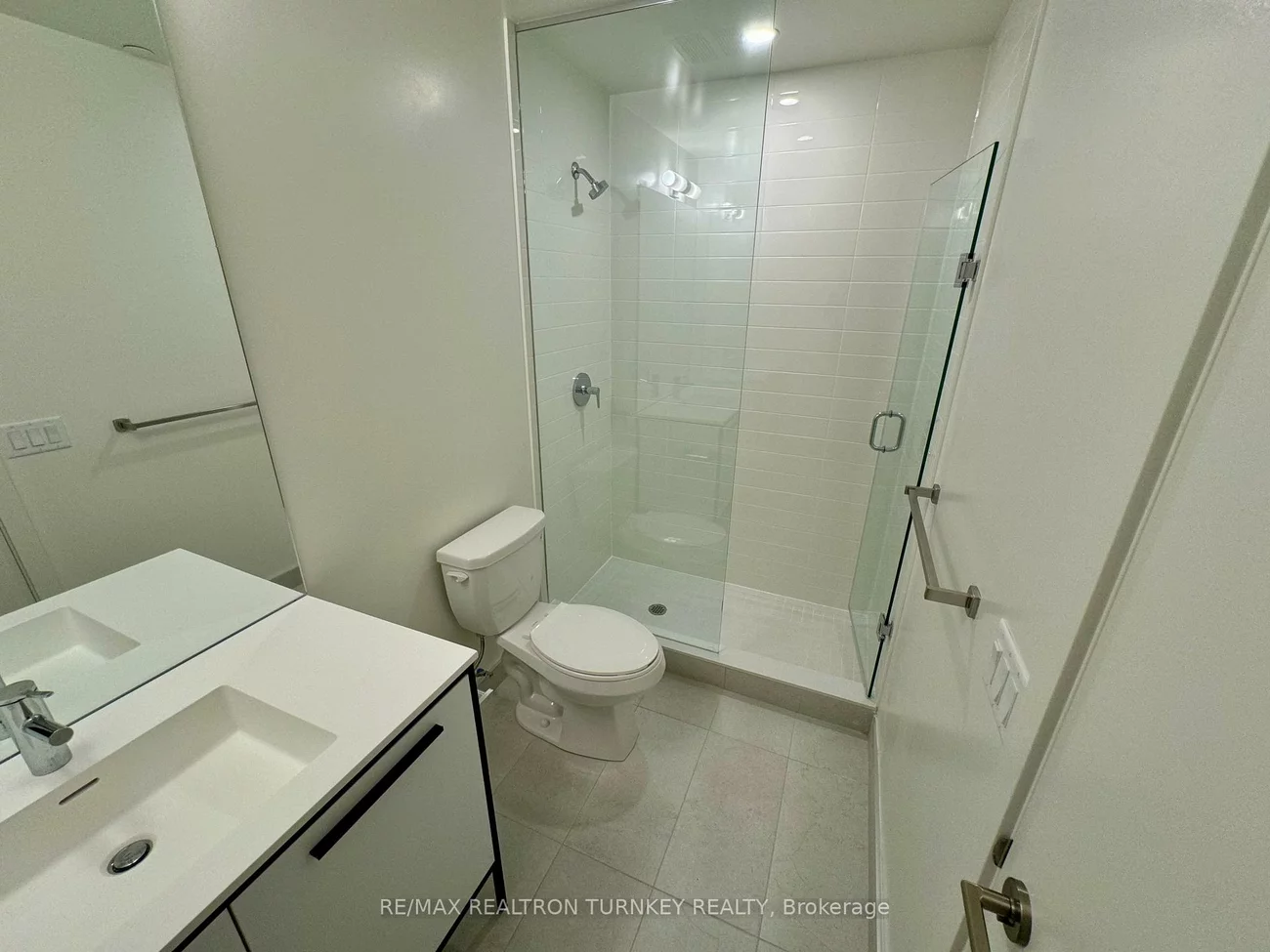 185, Deerfield, Central Newmarket, Newmarket