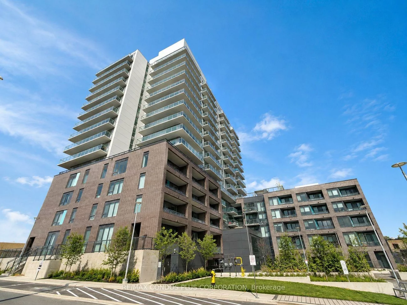 185, Deerfield, Central Newmarket, Newmarket