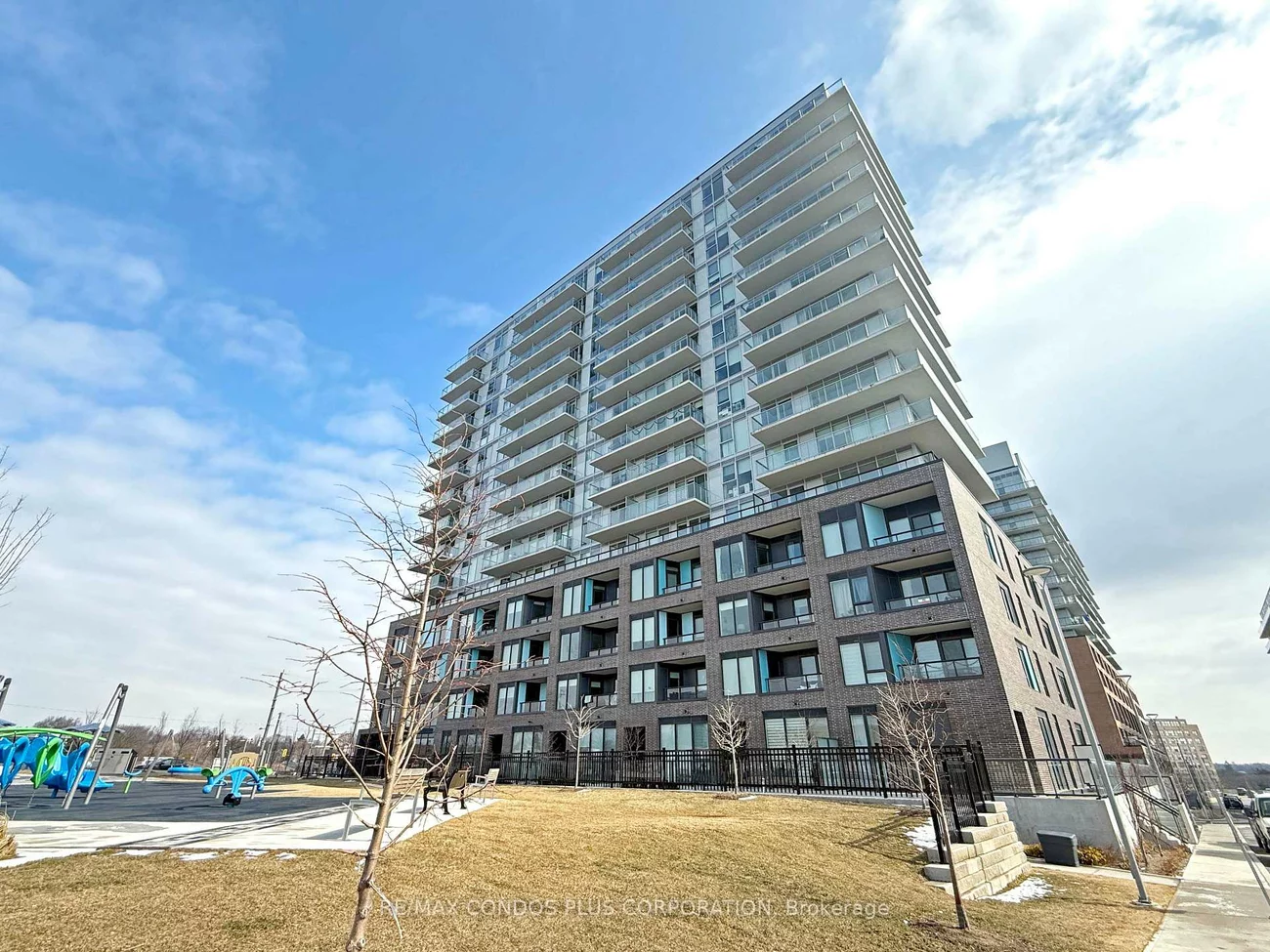 185, Deerfield, Central Newmarket, Newmarket