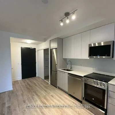 185, Deerfield, Central Newmarket, Newmarket