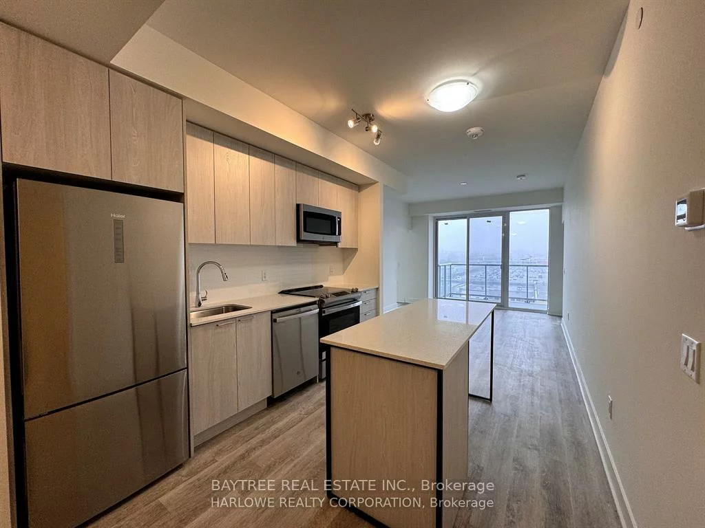 185, Deerfield, Central Newmarket, Newmarket