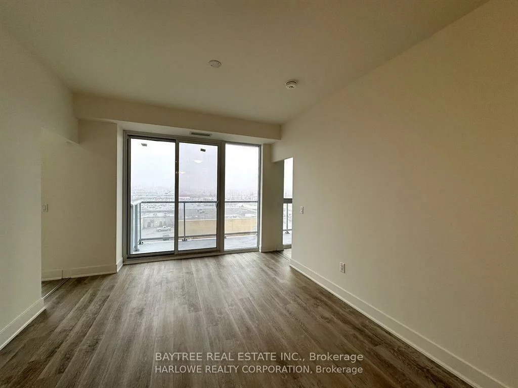 185, Deerfield, Central Newmarket, Newmarket