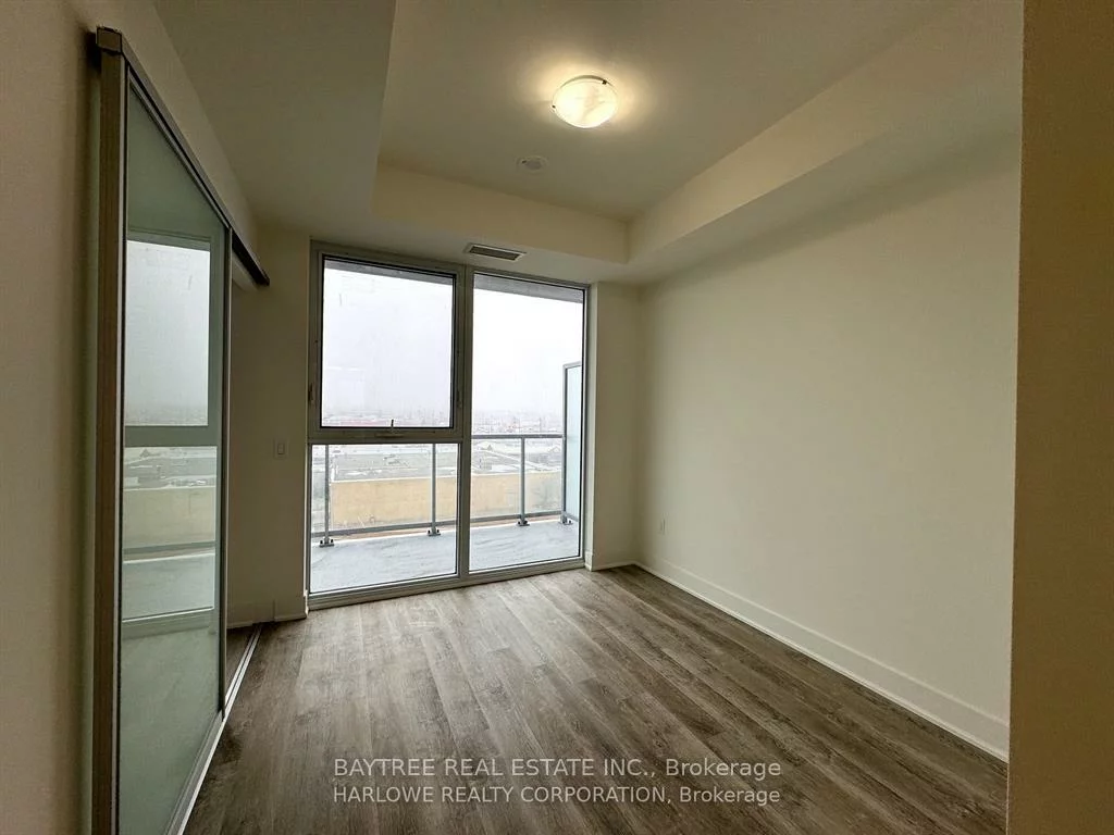 185, Deerfield, Central Newmarket, Newmarket