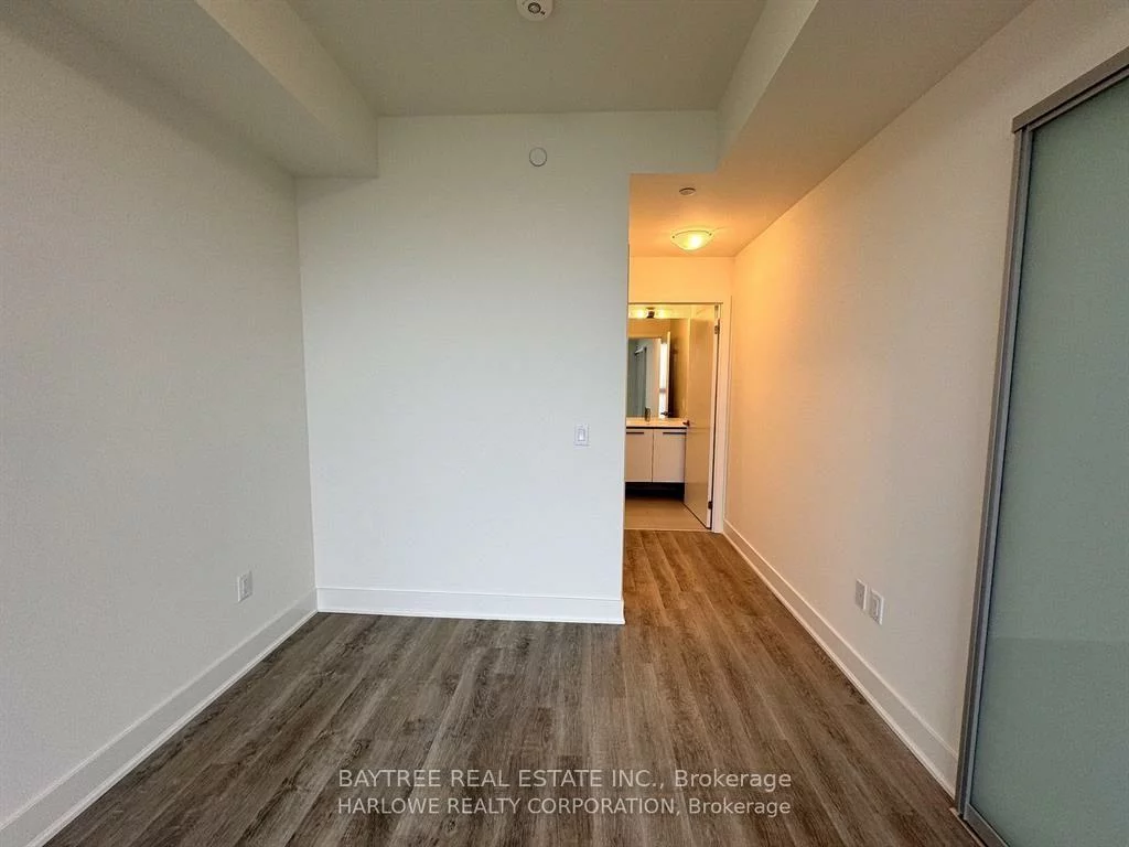 185, Deerfield, Central Newmarket, Newmarket