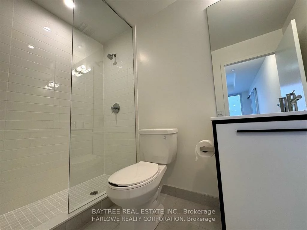 185, Deerfield, Central Newmarket, Newmarket