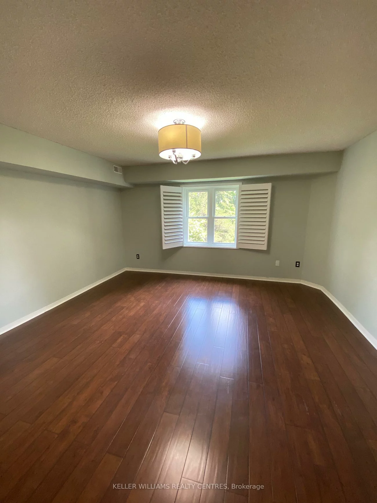 115, Main, Central Newmarket, Newmarket