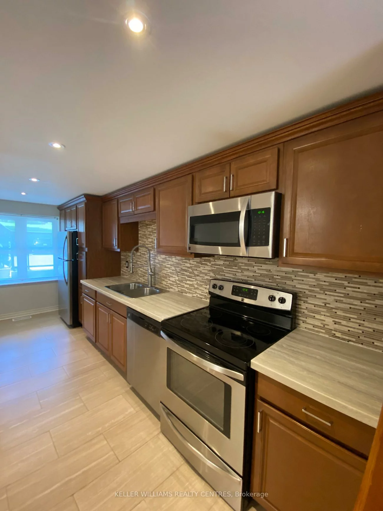 115, Main, Central Newmarket, Newmarket