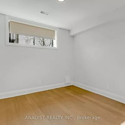 59, Charles, Central Newmarket, Newmarket