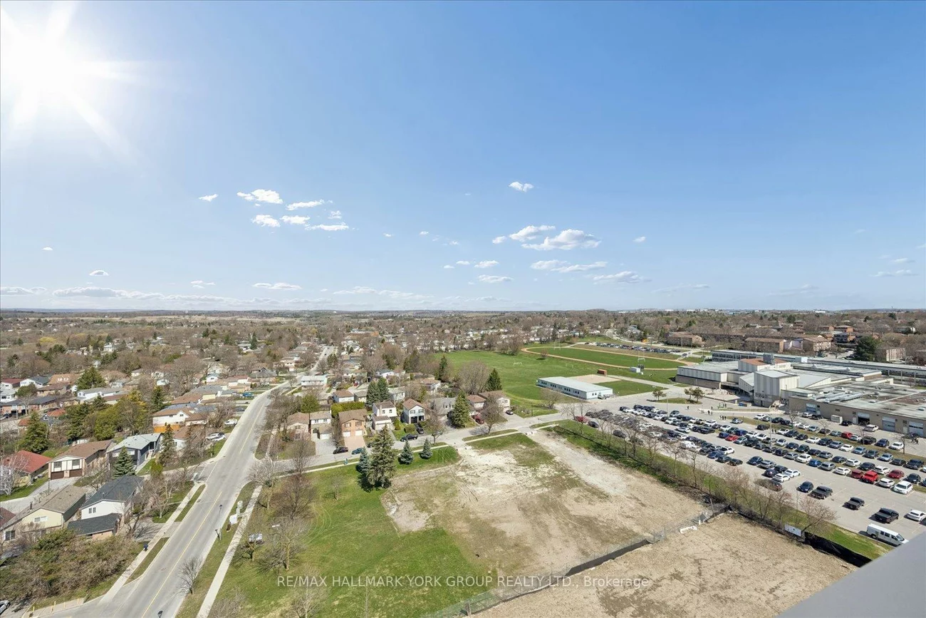 705, Davis, Huron Heights-Leslie Valley, Newmarket