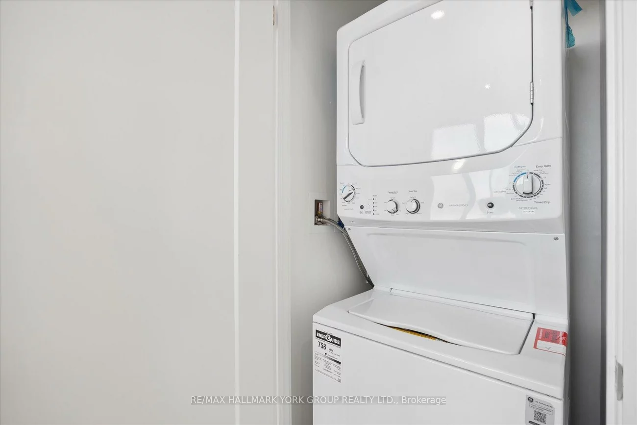 705, Davis, Huron Heights-Leslie Valley, Newmarket