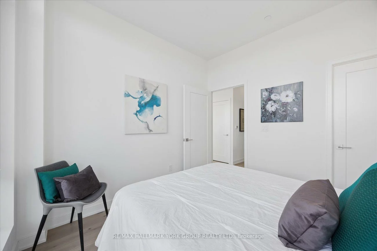 705, Davis, Huron Heights-Leslie Valley, Newmarket