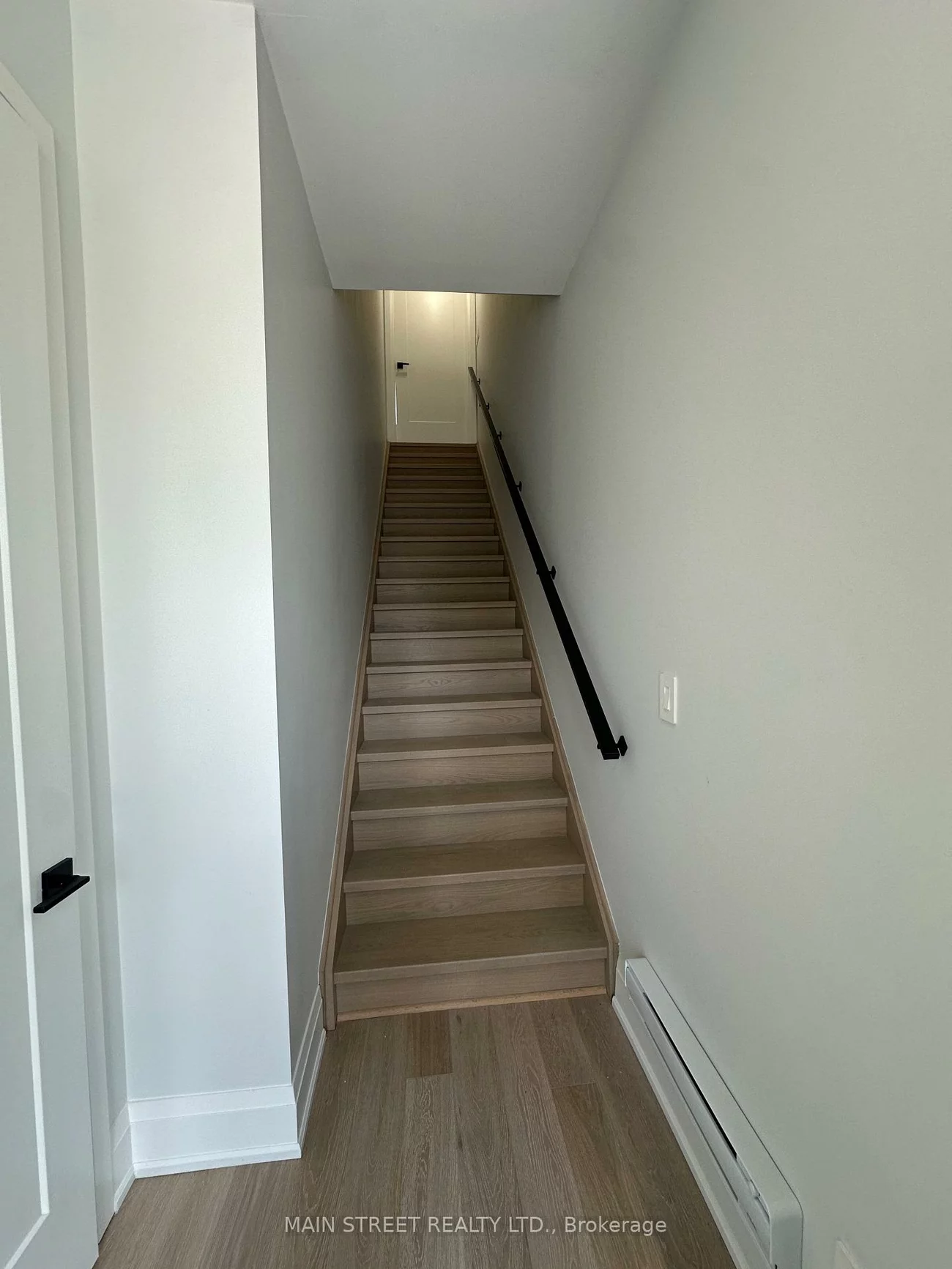 59, Charles, Central Newmarket, Newmarket