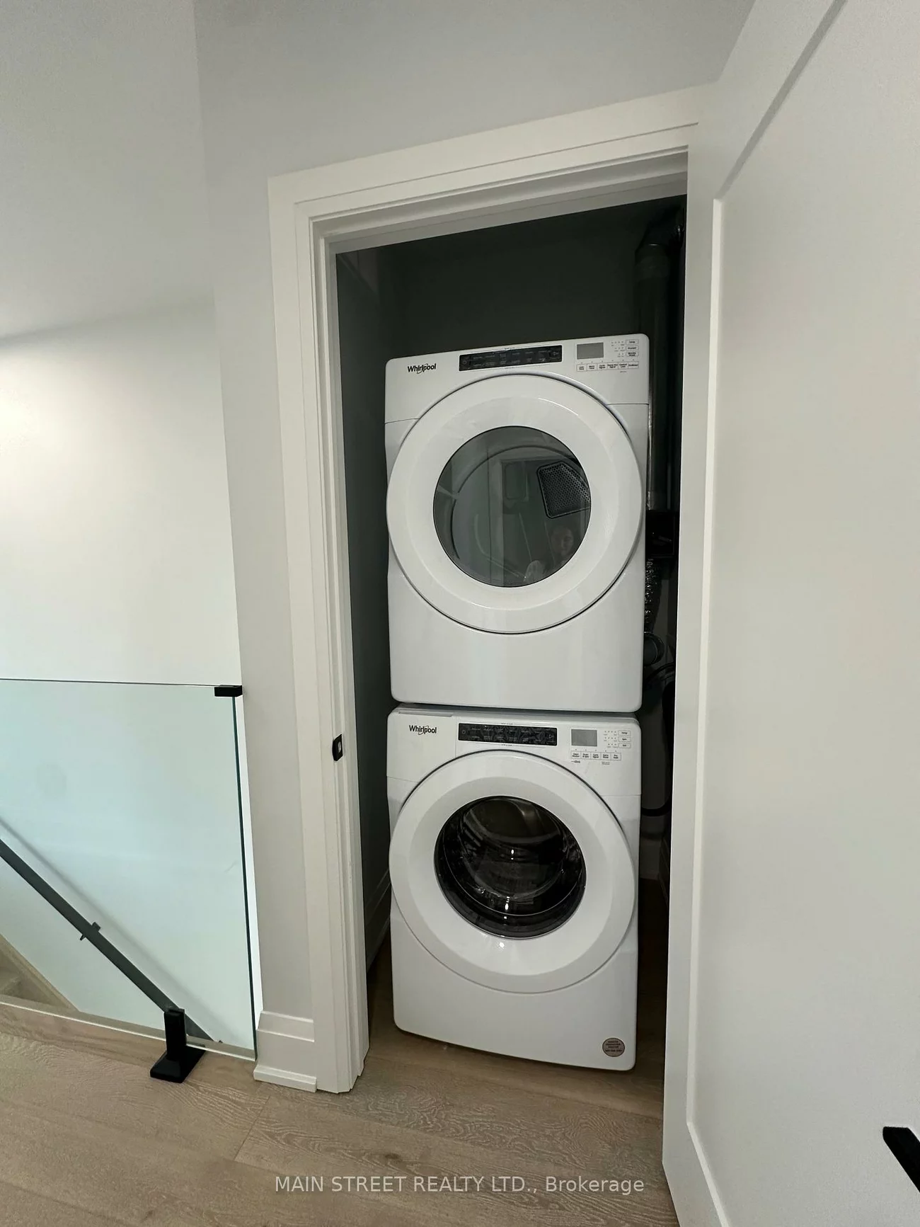 59, Charles, Central Newmarket, Newmarket