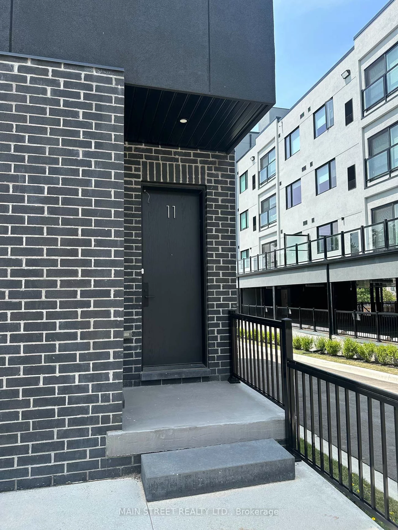 59, Charles, Central Newmarket, Newmarket