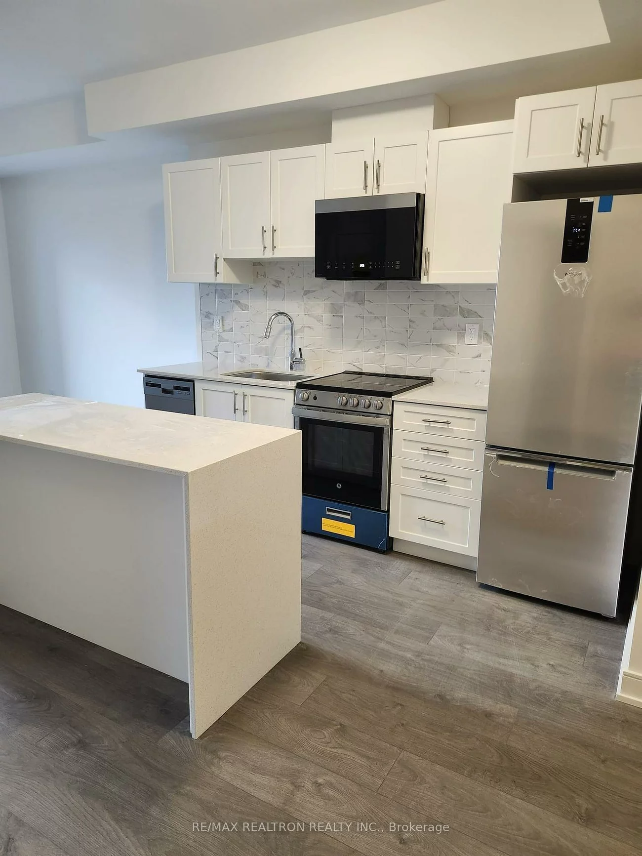 705, Davis, Huron Heights-Leslie Valley, Newmarket