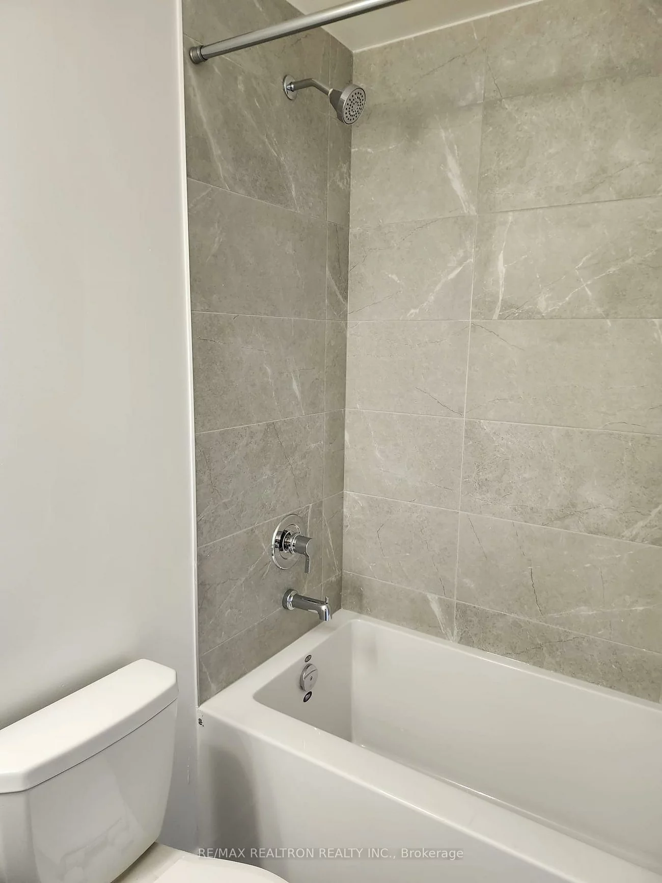 705, Davis, Huron Heights-Leslie Valley, Newmarket