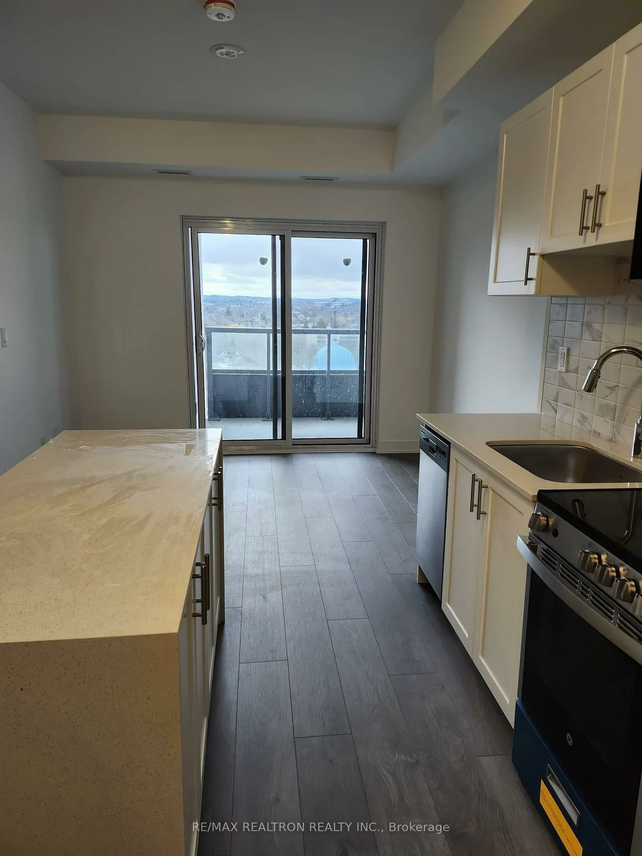705, Davis, Huron Heights-Leslie Valley, Newmarket