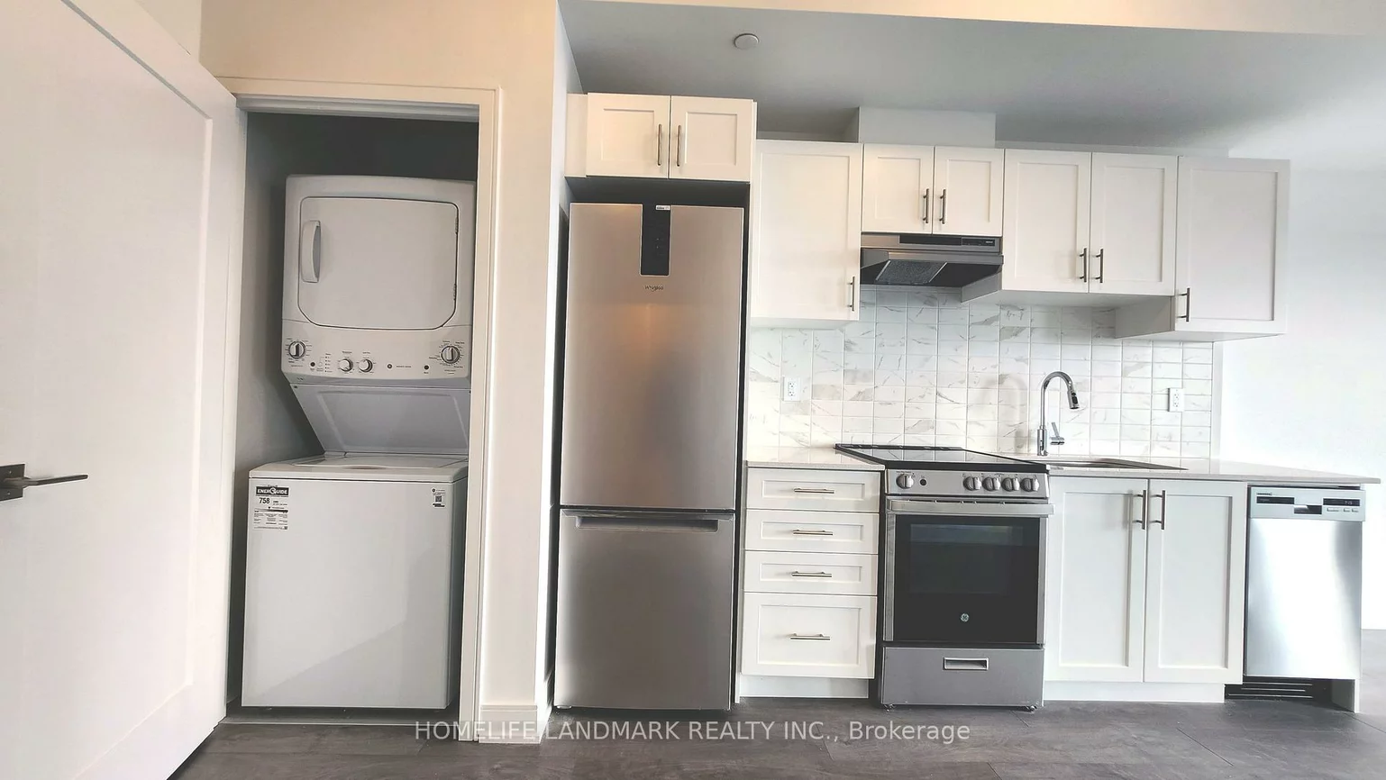 715, DAVIS, Huron Heights-Leslie Valley, Newmarket