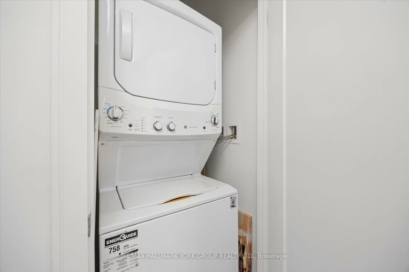 705, Davis, Huron Heights-Leslie Valley, Newmarket