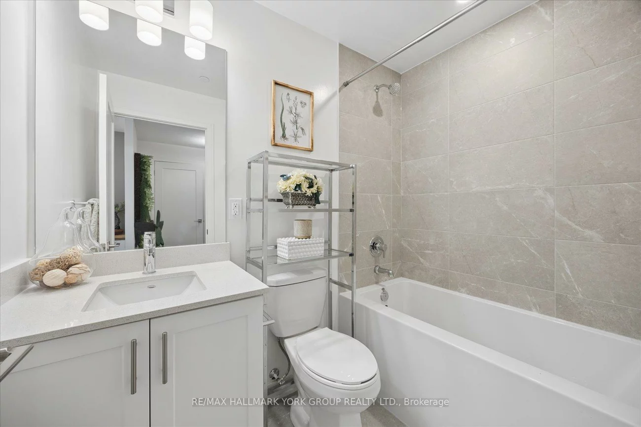 705, Davis, Huron Heights-Leslie Valley, Newmarket