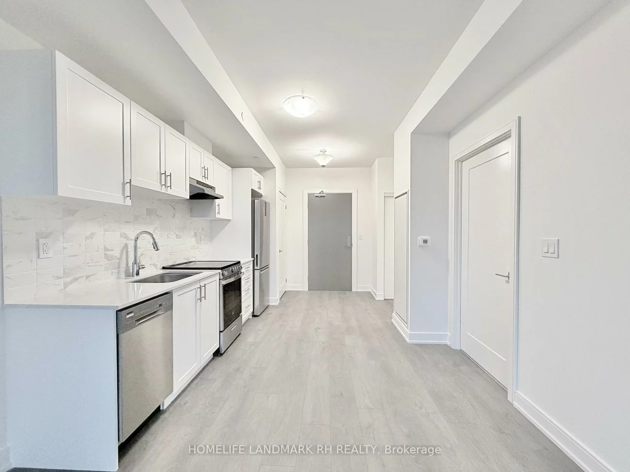 715, Davis, Huron Heights-Leslie Valley, Newmarket
