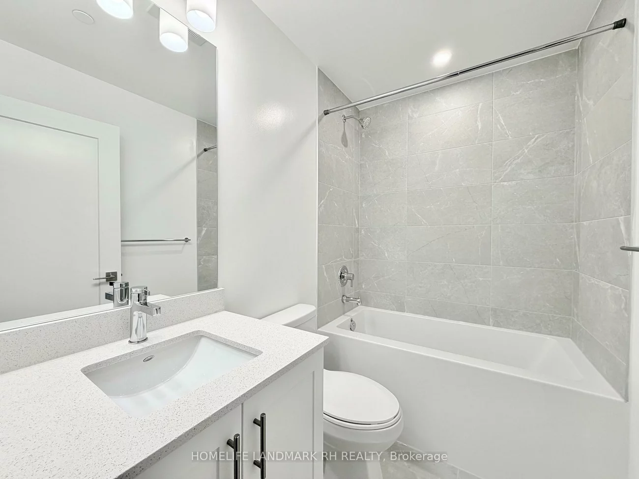 715, Davis, Huron Heights-Leslie Valley, Newmarket
