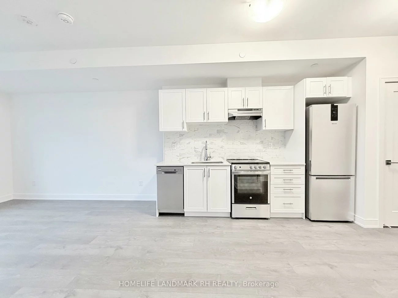 715, Davis, Huron Heights-Leslie Valley, Newmarket