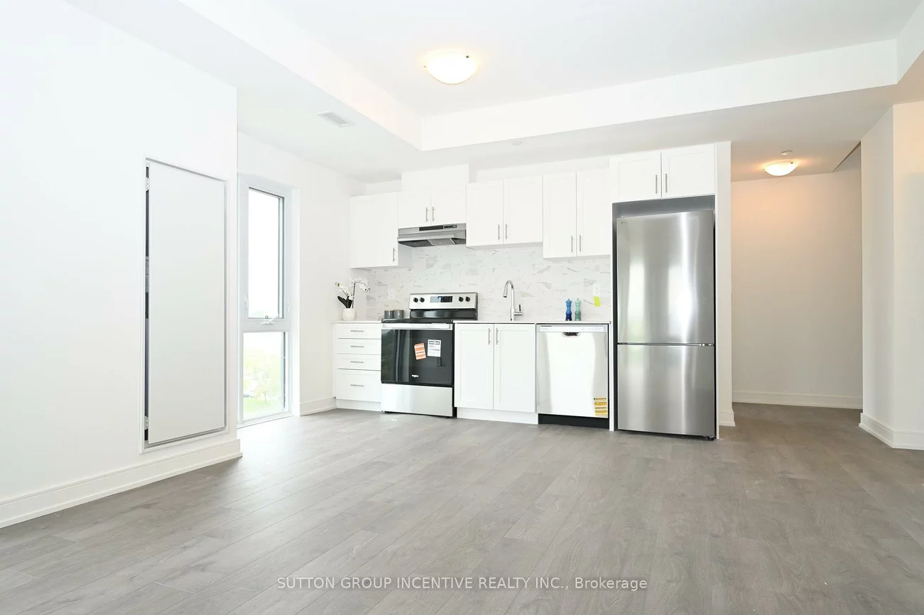 705, Davis, Huron Heights-Leslie Valley, Newmarket