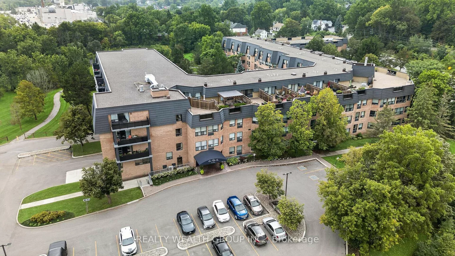 155, Main, Bristol-London, Newmarket