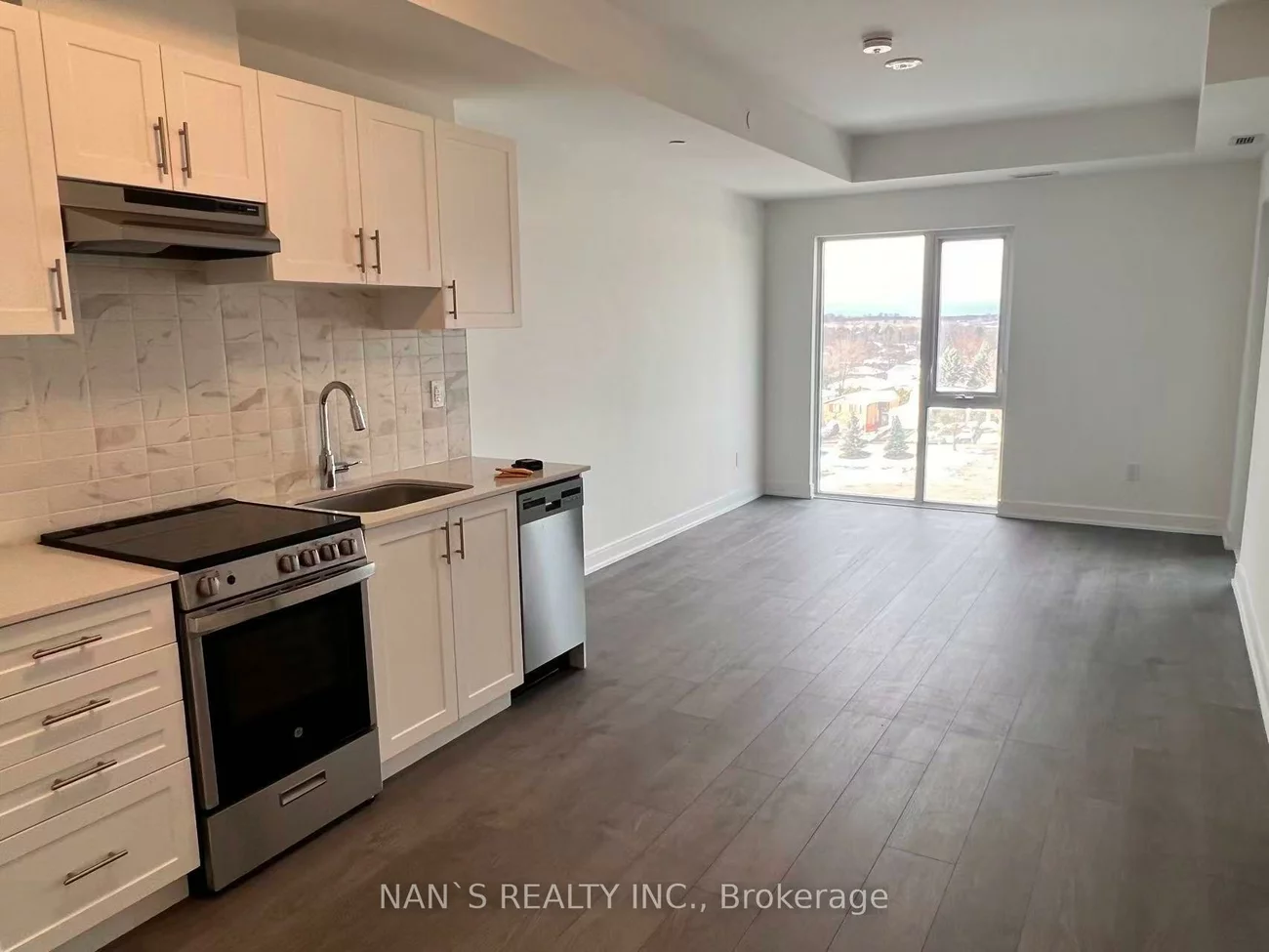 715, Davis, Huron Heights-Leslie Valley, Newmarket