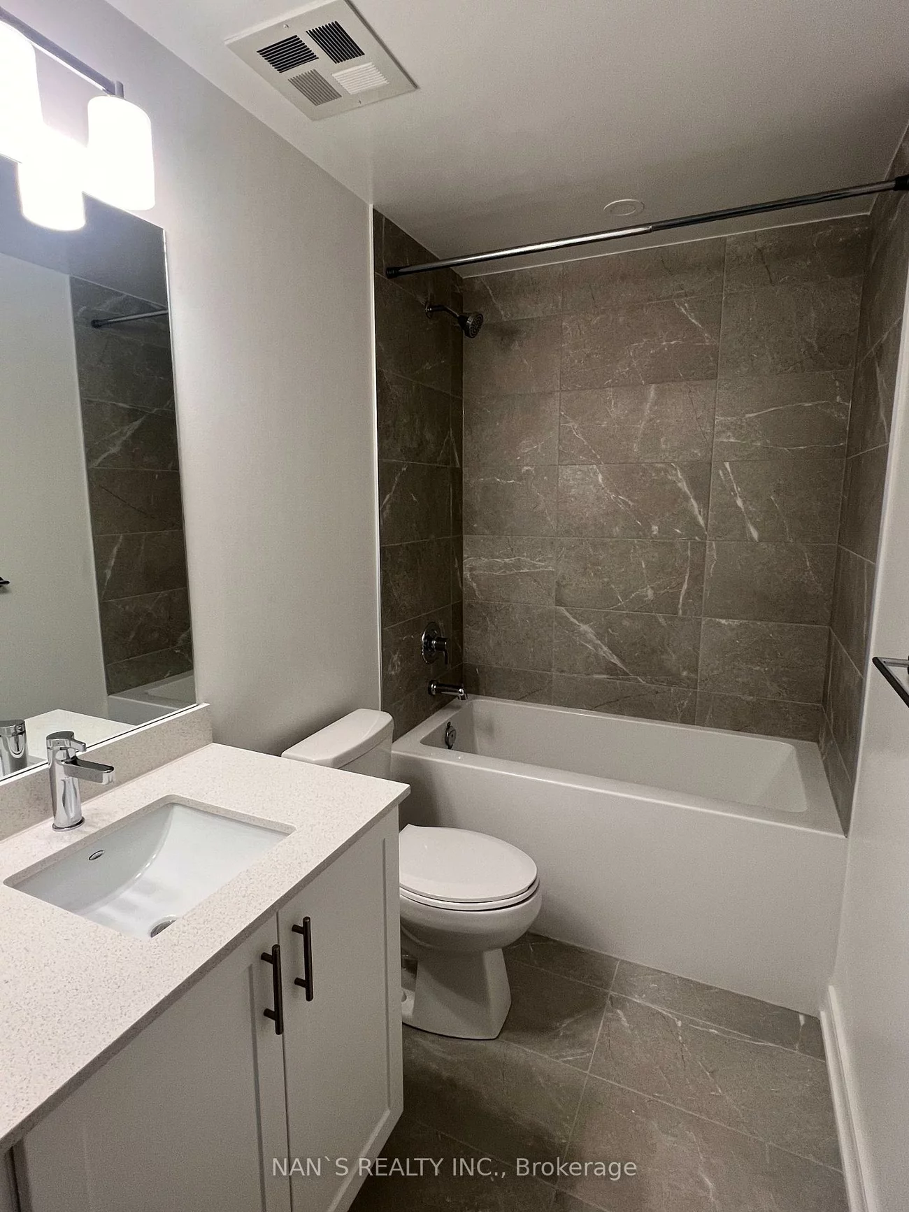 715, Davis, Huron Heights-Leslie Valley, Newmarket