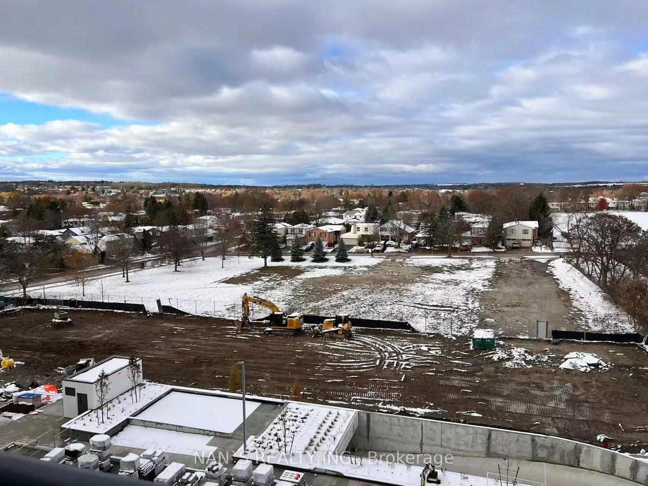 715, Davis, Huron Heights-Leslie Valley, Newmarket