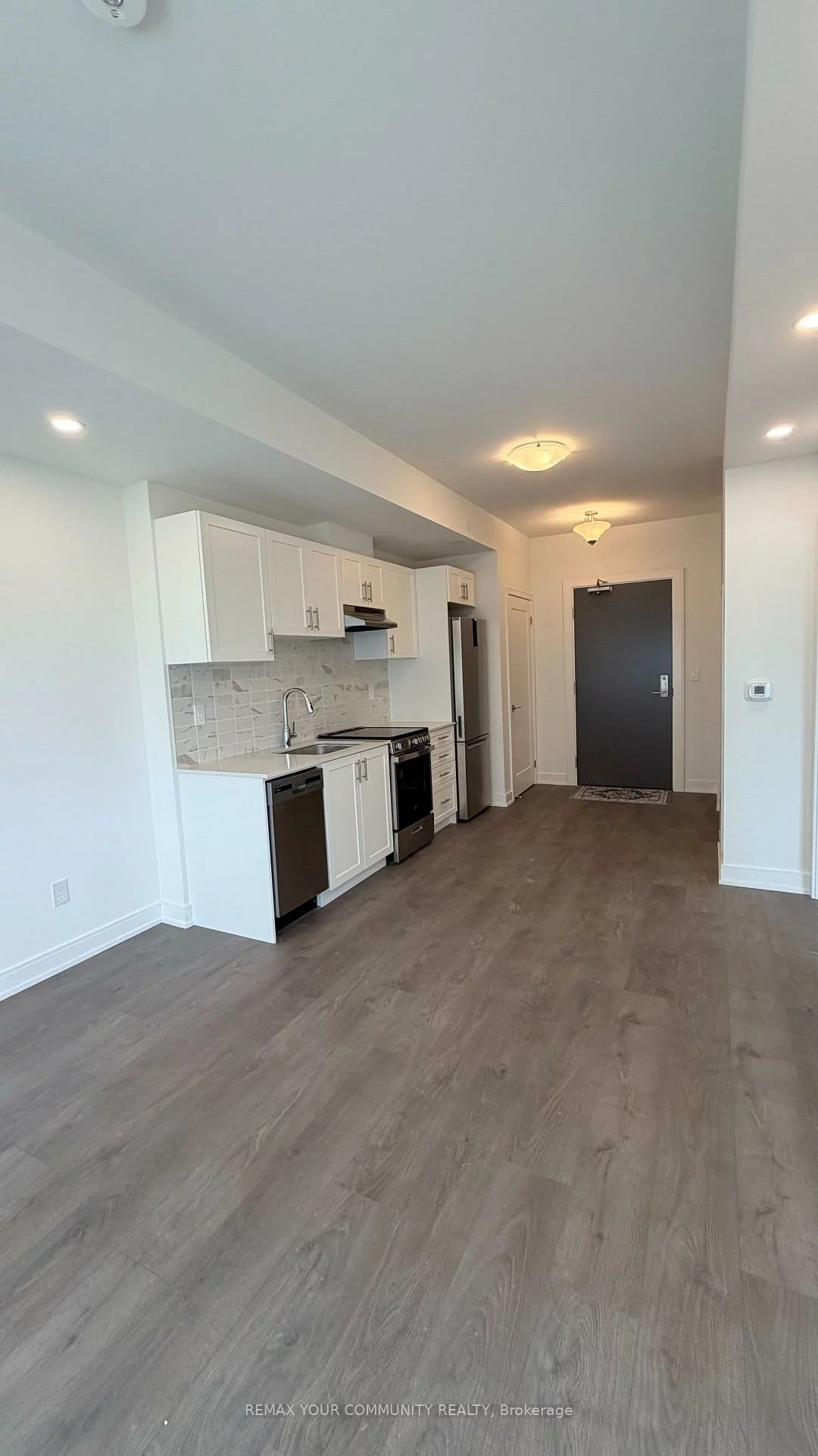 705, Davis, Huron Heights-Leslie Valley, Newmarket