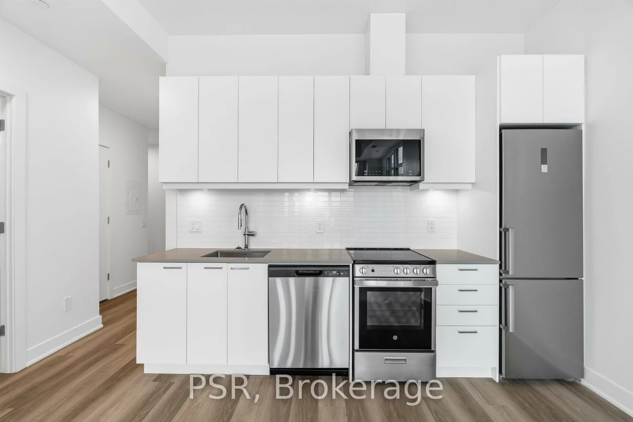 200, Deerfield, Central Newmarket, Newmarket