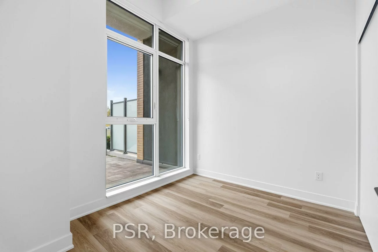 200, Deerfield, Central Newmarket, Newmarket