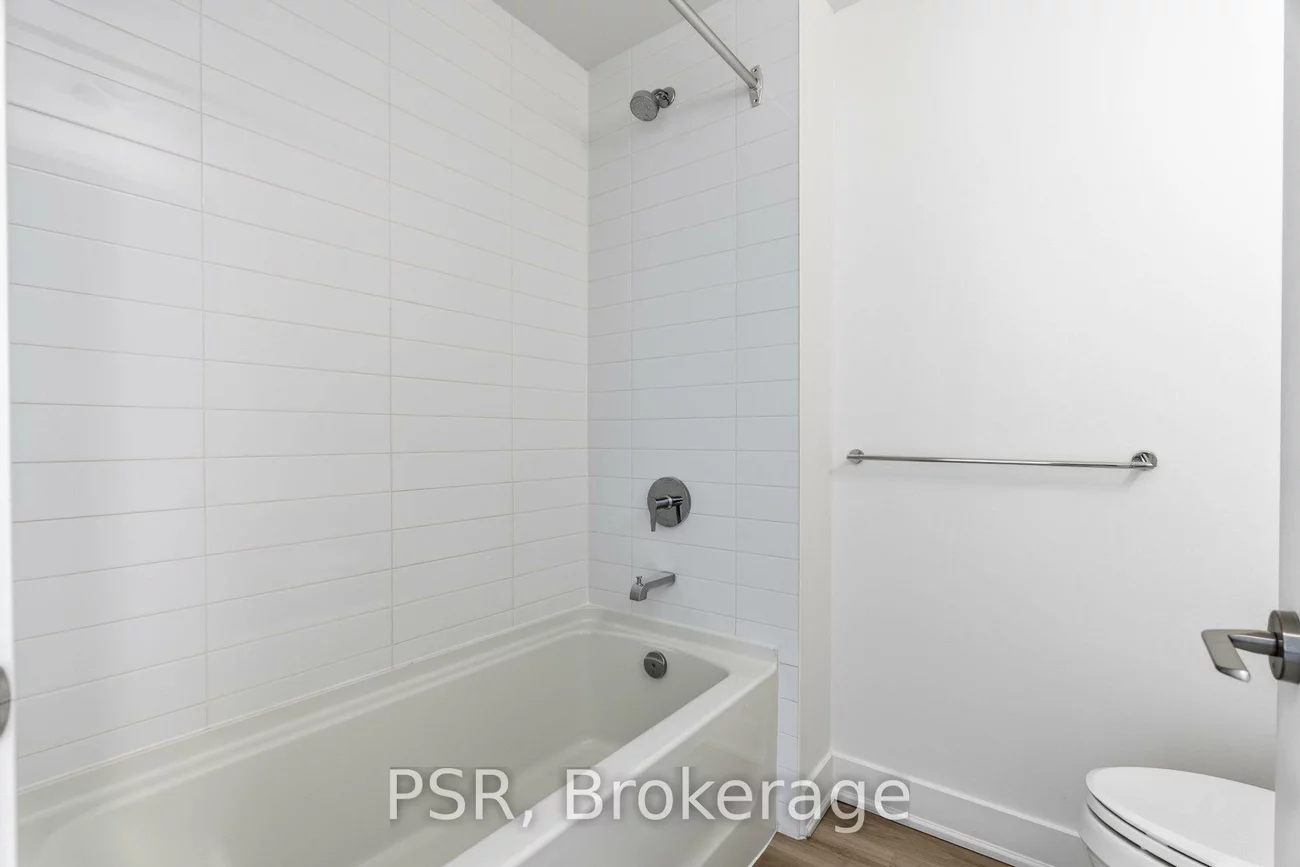 200, Deerfield, Central Newmarket, Newmarket