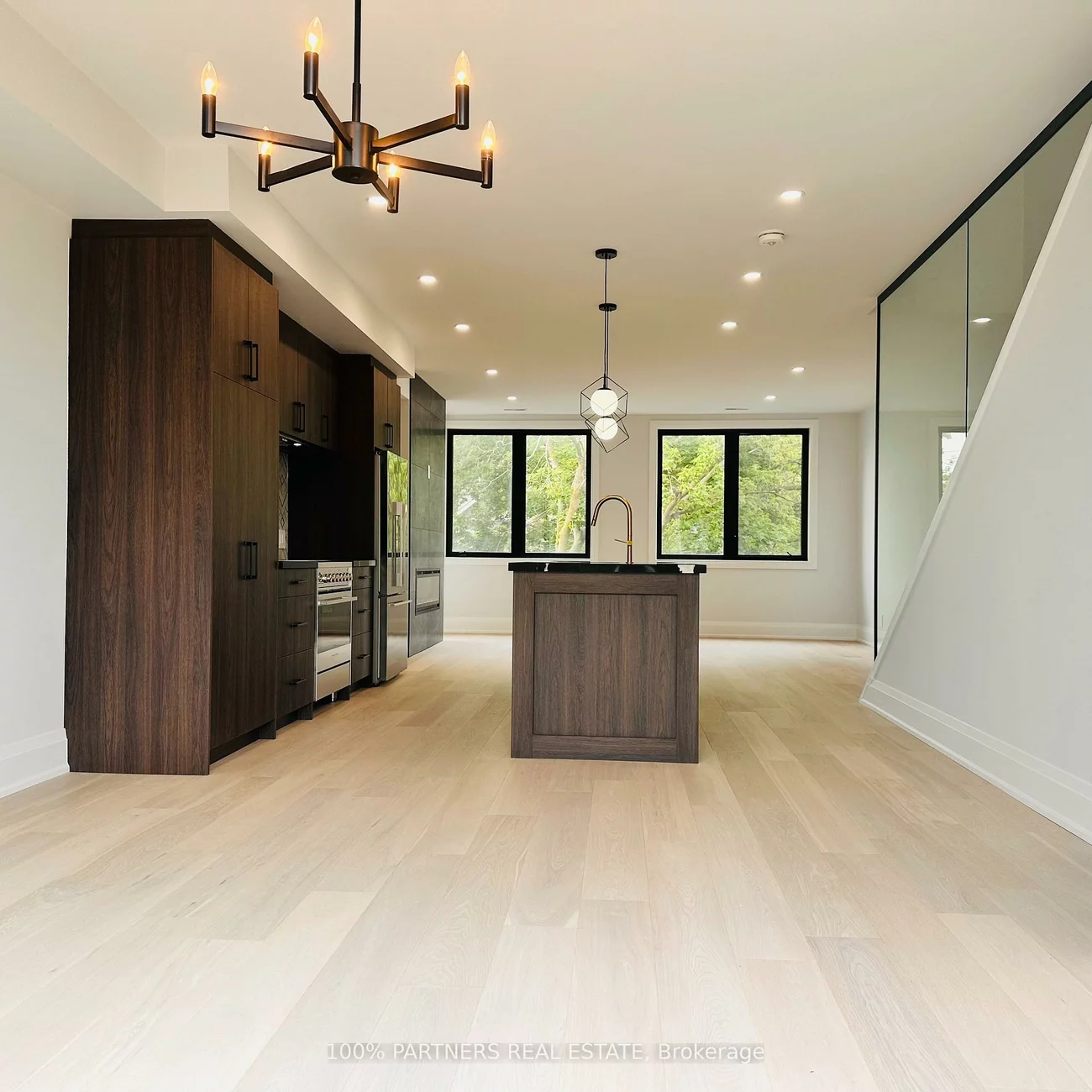59, Charles, Central Newmarket, Newmarket